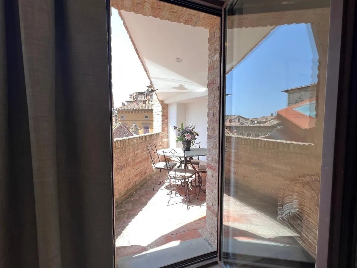 Il Terrazzo Di Tolomei Siena 0*,